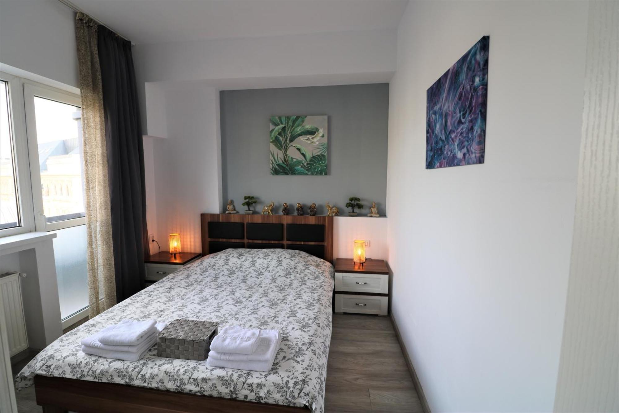 Cozy Deluxe Apartment - Old Town - Free Minibar Bucureşti Ngoại thất bức ảnh