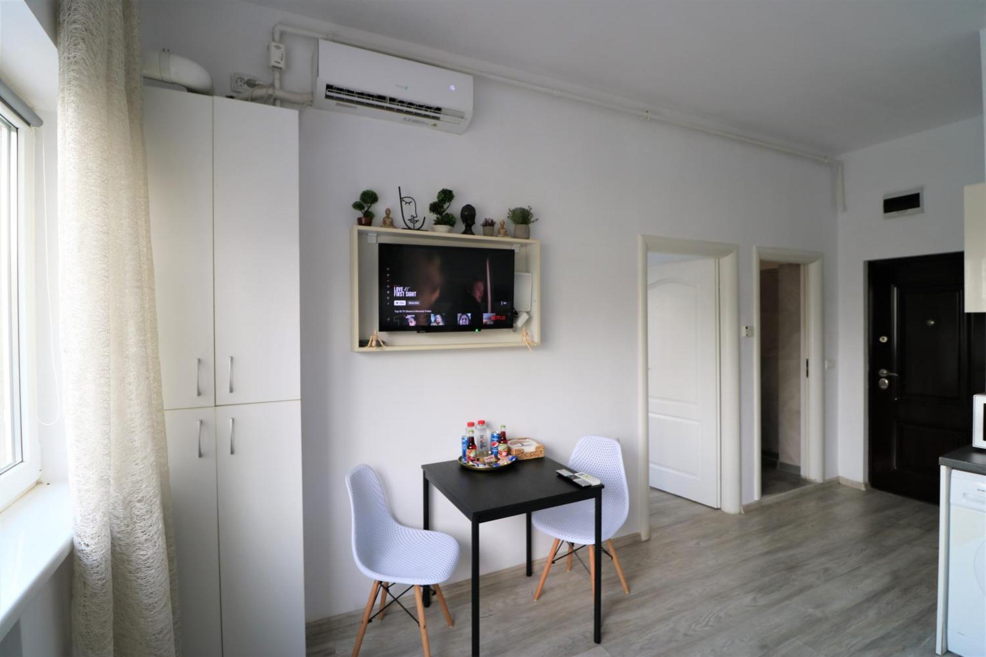 Cozy Deluxe Apartment - Old Town - Free Minibar Bucureşti Ngoại thất bức ảnh