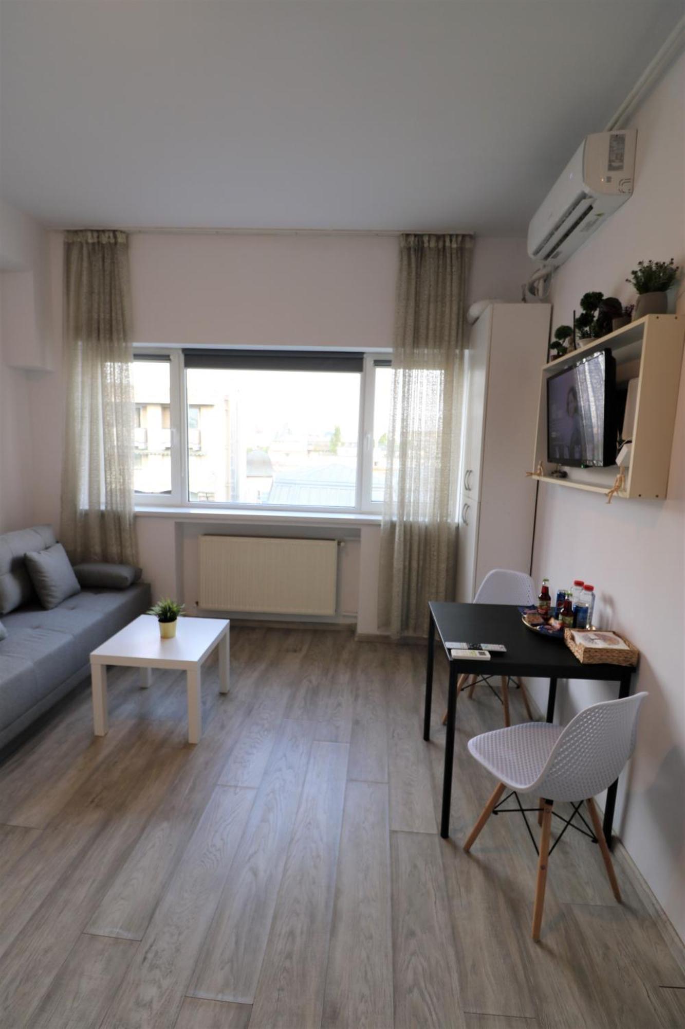 Cozy Deluxe Apartment - Old Town - Free Minibar Bucureşti Ngoại thất bức ảnh